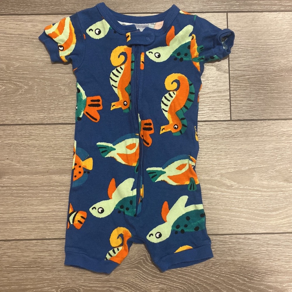 Carters one piece pajama size 12mo